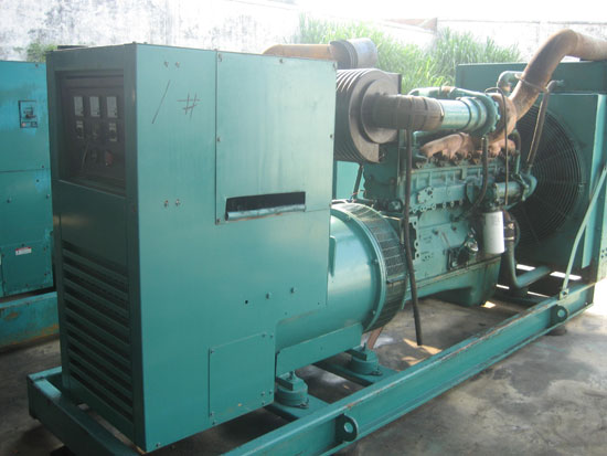 江孜租赁发电机- 发电机碳刷磨损的原因是什么