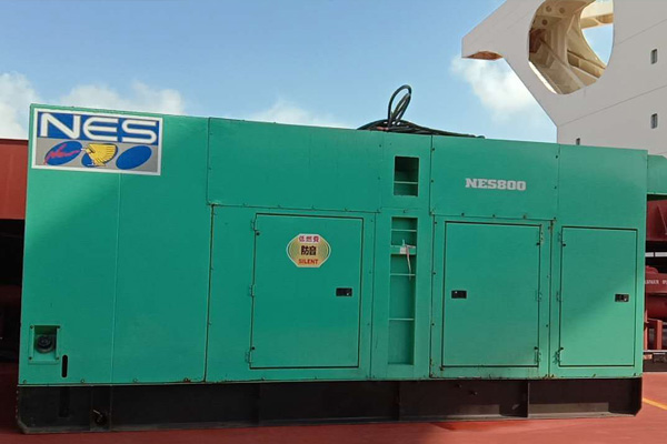 江孜如何检测发电机组中性点接地是否良好？