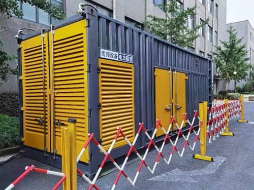 江孜如何使用转速表检查发动机的转速？